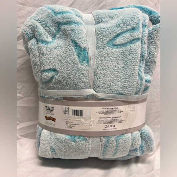 Poke’mon pajamas - Picture 3 of 5